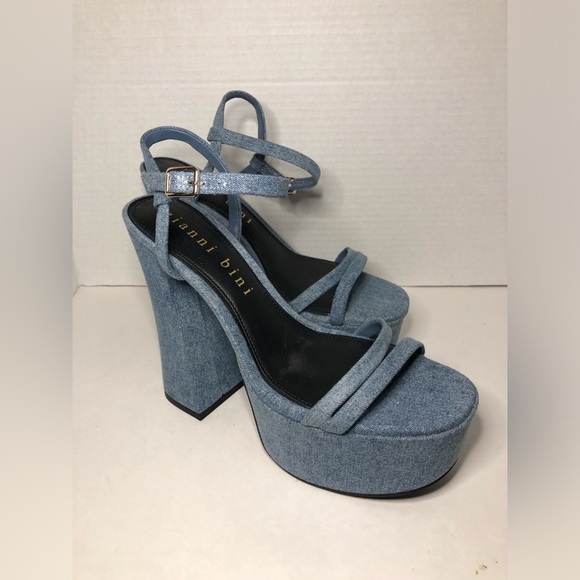 Gianni Bini Denim Blue Platform Sandals NWOT 8.5 - Picture 8 of 16